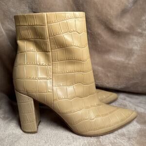 Marc Fisher Boots Faux Leather Croc Embossed Block Heel Pointy Toe Tan Wmn 5.5 M